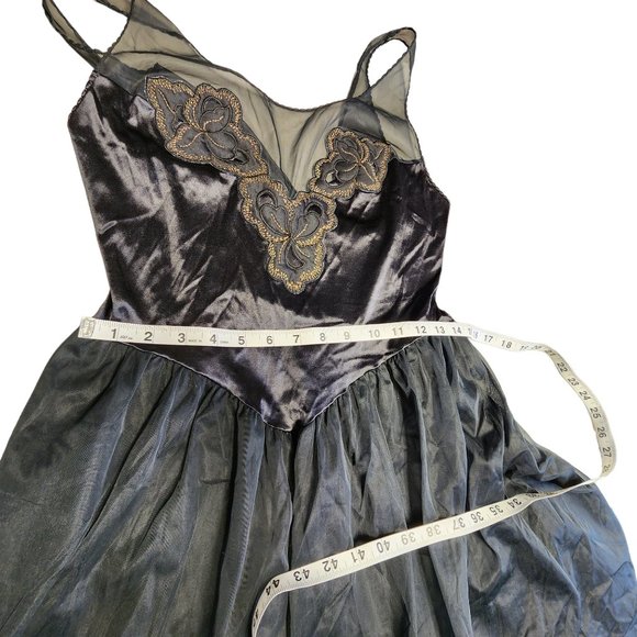 Vintage Vanity Fair Nightgown - Black - Large - Made‎ In USA - Picture 12 of 12